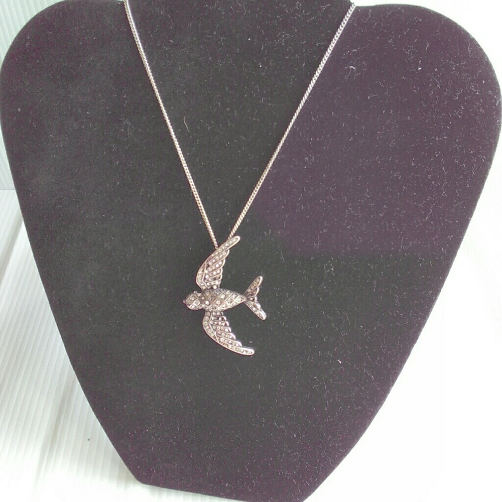 Sliver Eagle Necklace